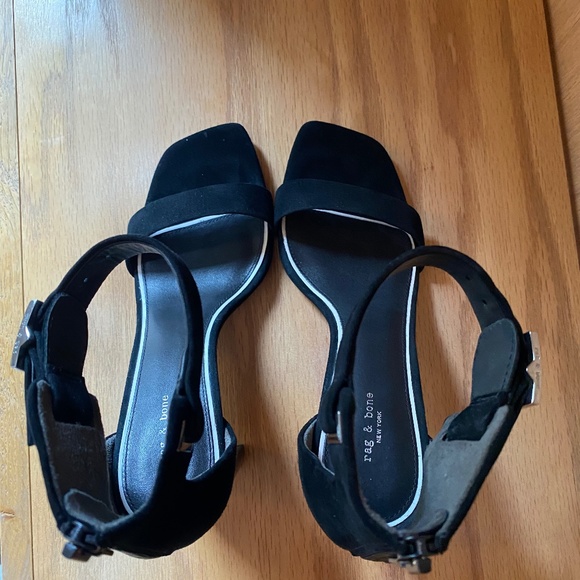 Rag & Bone Ellis Black Suede Sandal Size: 6.5 - Picture 6 of 6